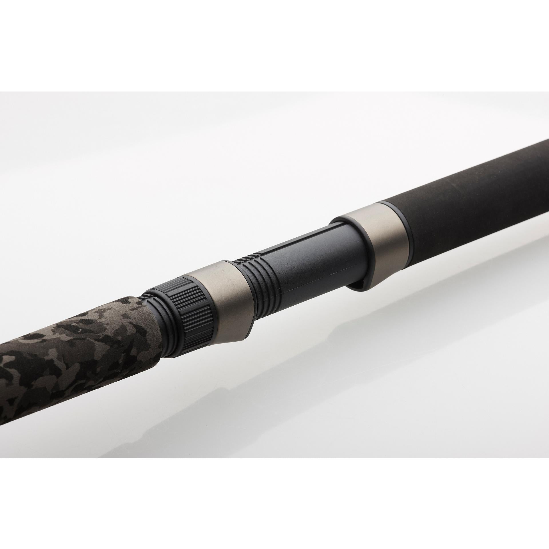 Black Inline 210 Rod