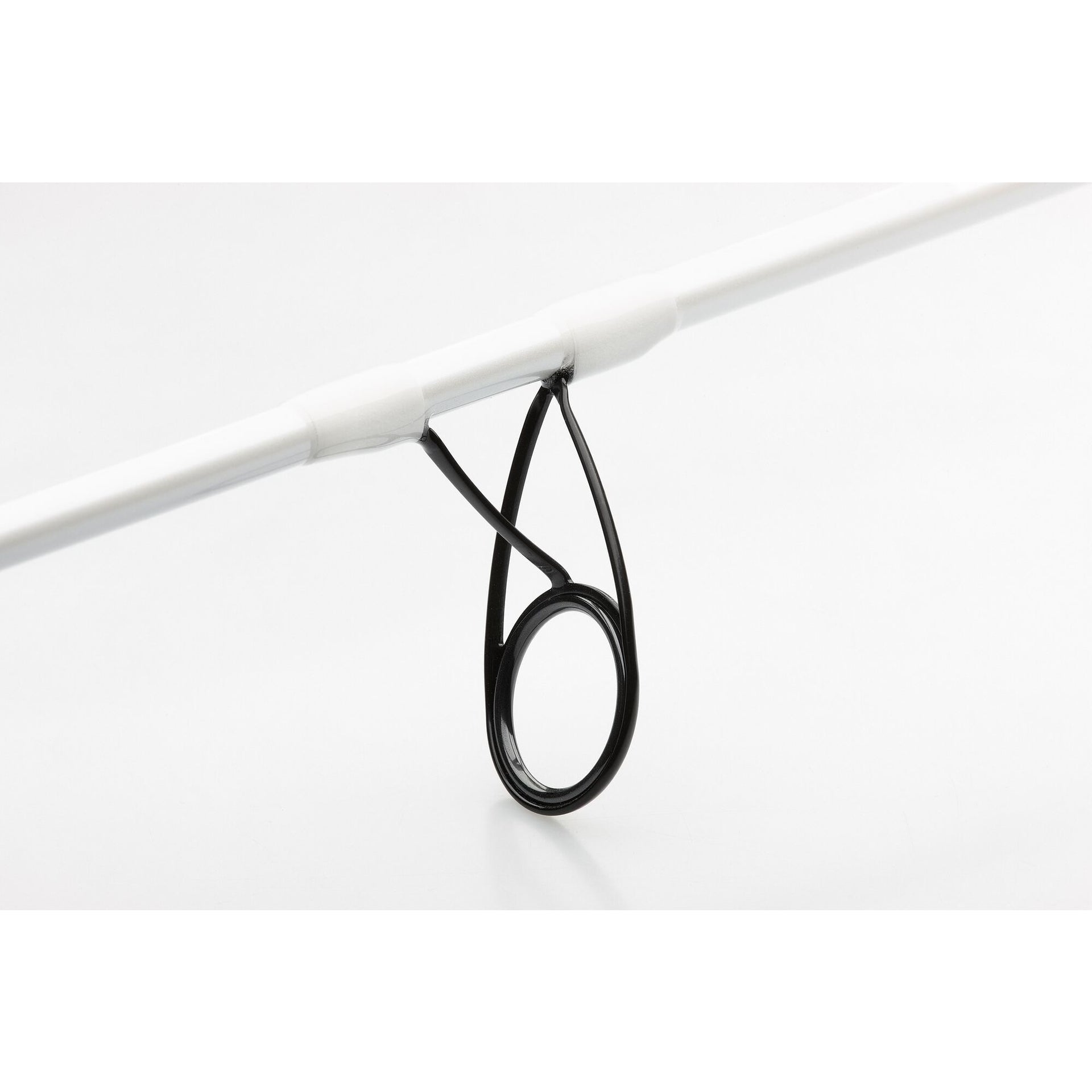 MADCAT White Light Spin Rod