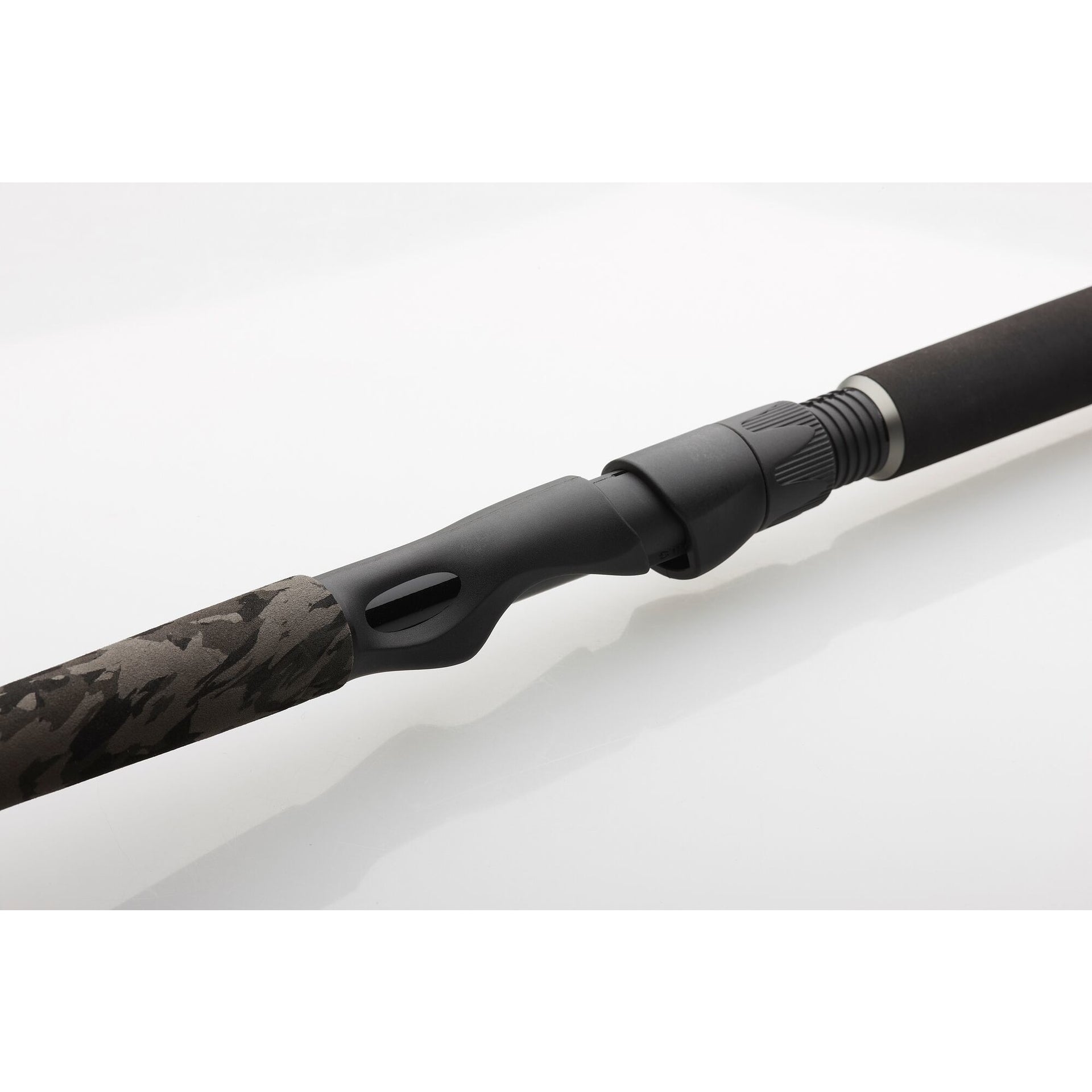 MADCAT Black Spin Rod